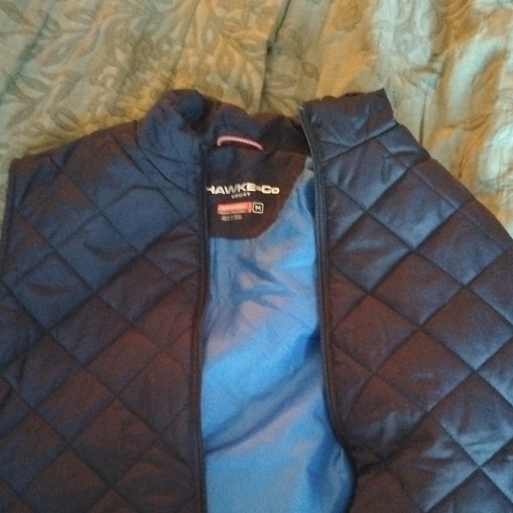 Hawke & Co Men's Dark Blue Quilted Puffer Jacket Vest. Medium